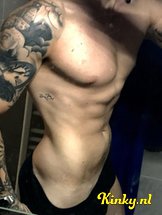 blanco-escort-via-kinky-5d185f01eb68672436a2d3d4