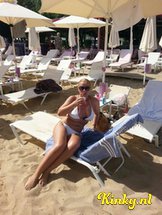 pia-prive-ontvangst-via-kinky-5cf6674f92b15a18c4291f3b