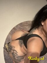 soraya-erotische-massage-via-kinky-6886853f29a2270013612f0d