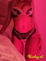 yasmien-escort-via-kinky-622a1b57cf87cc0012d02bf6