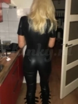 mrs-sera-bdsm-via-kinky-5d39ca0356ecd2067b8a9828