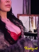 sharafini-erotische-massage-via-kinky-69402f31d30fad0013613255