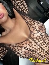 paulina - sexy and horny Latina