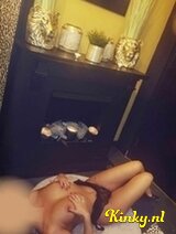 Natalia - Bloedgeile Natalia houdt van een heet avontuurtje