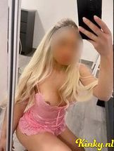ahasley-erotische-massage-via-kinky-68adbb20c804110013f38b37