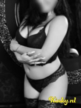 esmeralda-erotische-massage-via-kinky-643e9d0f8350550012a42dfc