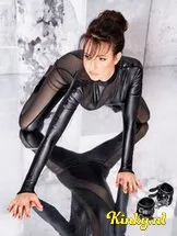 mistress-nadia-bdsm-via-kinky-5e307a2e2a26a67f24c5ed70