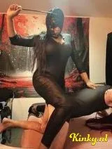 Roxanna - 24 uur dominant en breekt assxxxonbeperk bellen me