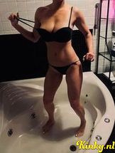 melanie-erotische-massage-via-kinky-691f9b7f96de780013837c26