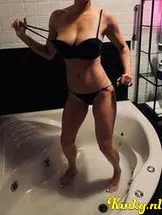 melanie-erotische-massage-via-kinky-691f9b7f96de780013837c26