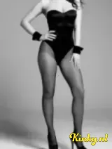 Erica - Slanke brunette op: Maan 16 mrt van 14-22u