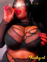 Shanti - Geile BBW Ebony met grote tieten J Cup