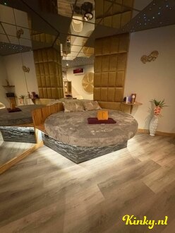 salon261-kamerverhuur-massagesalon-in-alphen-aan-den-rijn-67dd7ca106848c00137af731