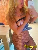 Yessy TS - Koningin Van Diepe Anale En Natte OWO Escort E CAM