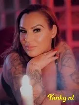 kira-knight-prive-ontvangst-via-kinky-64c520f08350550012a504fa