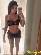 Natalia - I like to kiss while I fuck and cumming together