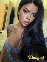 Natalia - I like to kiss while I fuck and cumming together