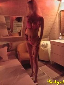 olivia-prive-ontvangst-via-kinky-68fa33cef044d900134e23a6