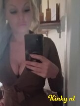 roos-escort-via-kinky-6842e68e3cd0cf00131ca8fd