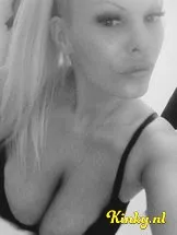 roos-escort-via-kinky-6246b80ecf87cc0012d05e8f