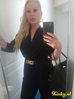 roos-escort-via-kinky-6842e68d31f4b00013ba2eaa