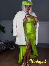 madame-caramel-bdsm-via-kinky-612d29cd0904af2fc975302b