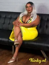 madame-caramel-bdsm-via-kinky-612d29ce0904af619075302c