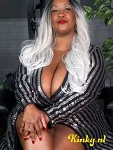 madame-caramel-bdsm-via-kinky-612d29db297eb73193ea08cf