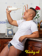 Diego - Massages, Seks en Kusjes met de tong.