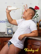 Diego - Massages, Seks en Kusjes met de tong.