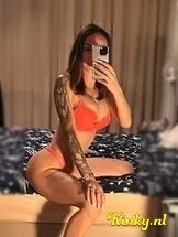 carla-escort-via-kinky-656954d306cb06001219c3a4