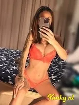 carla-escort-via-kinky-6569cb7706cb06001219c416