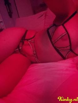 queen-prive-ontvangst-via-kinky-6909228b0e66ef00137b4fff