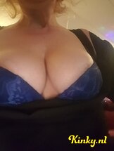angy-prive-ontvangst-via-kinky-5f6fd44040de3b18c57eb664