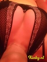 meena-erotische-massage-via-kinky-67dec295b99ba400145f7901