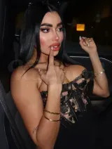 Zoe - Erotic Massage or GFE /Fluent English NEW#