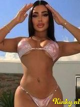 Zoe - Colombian fluently English