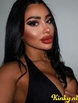 Zoe - Colombian with fluent English, Strap on service 