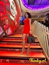 ailen-prive-ontvangst-via-kinky-6621891e5cc1ff001ad9c6db