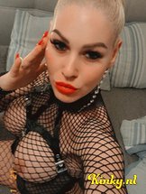catalina-prive-ontvangst-via-kinky-618d6161cce4d11bf975916d