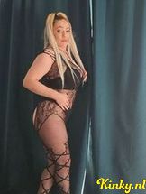 aisha-escort-via-kinky-68dcf056918ef40013943439