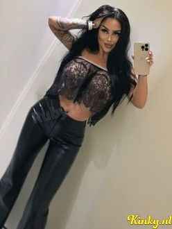 ruby-prive-ontvangst-via-kinky-68ef8e6a2f74810013c858e7