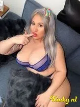 karina-prive-ontvangst-via-kinky-698cb88068bb0300137e6f24