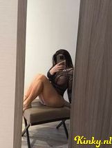 ellie-prive-ontvangst-via-kinky-691c645596de78001383753b