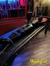 mrs-verena-bdsm-via-kinky-62659d65052d62001951521d