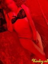 toma-erotische-massage-via-kinky-692864cc5cb7bf0013800a75