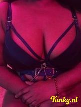 leslie-erotische-massage-via-kinky-6937fb16c221f40013fdb1f8