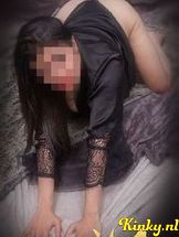 khloe-erotische-massage-via-kinky-68cbeba72f74810013c82d20