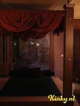 lovehotel-eindhoven-privehuis-in-eindhoven-60cc3c780904af3ee374b00c