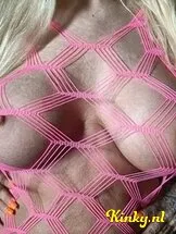 sabrina-erotische-massage-via-kinky-66dee67a2a9d9400131b49d1